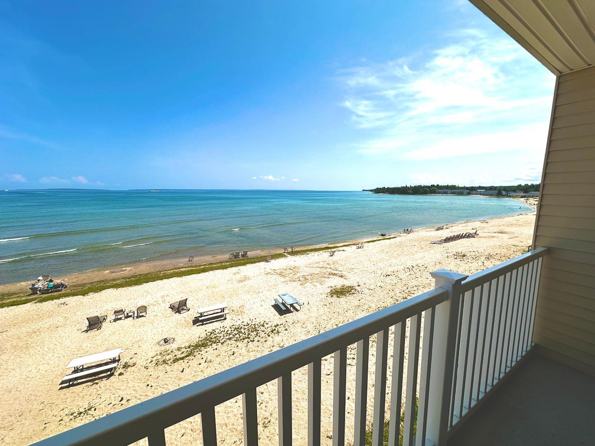 Mackinaw Beach And Bay Inn & Suites Mackinaw City Kültér fotó
