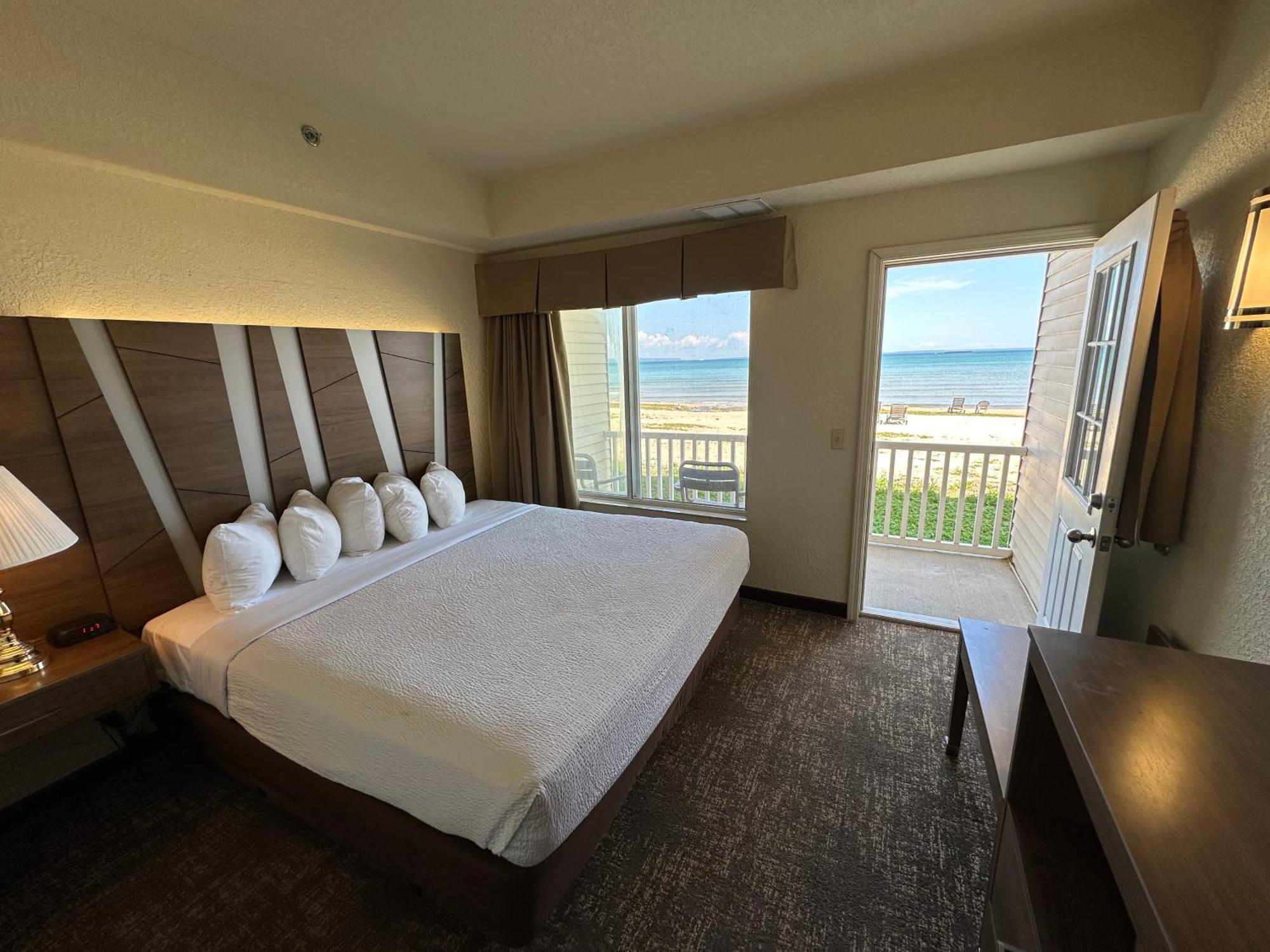 Mackinaw Beach And Bay Inn & Suites Mackinaw City Kültér fotó